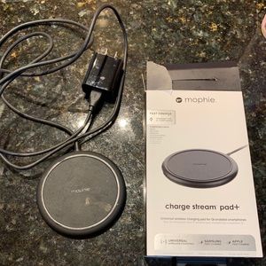 Mophie Charge Stream Pad+